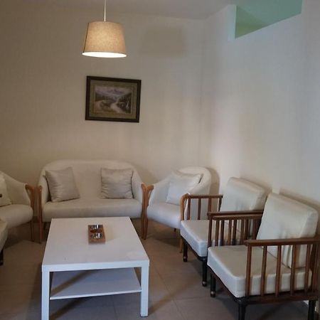 Ground Floor Apartment By Circular Pool In Talabay Aqaba Bagian luar foto