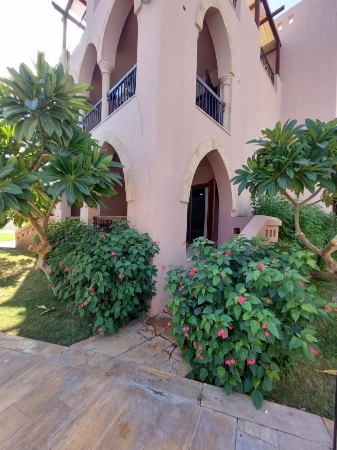Ground Floor Apartment By Circular Pool In Talabay Aqaba Bagian luar foto