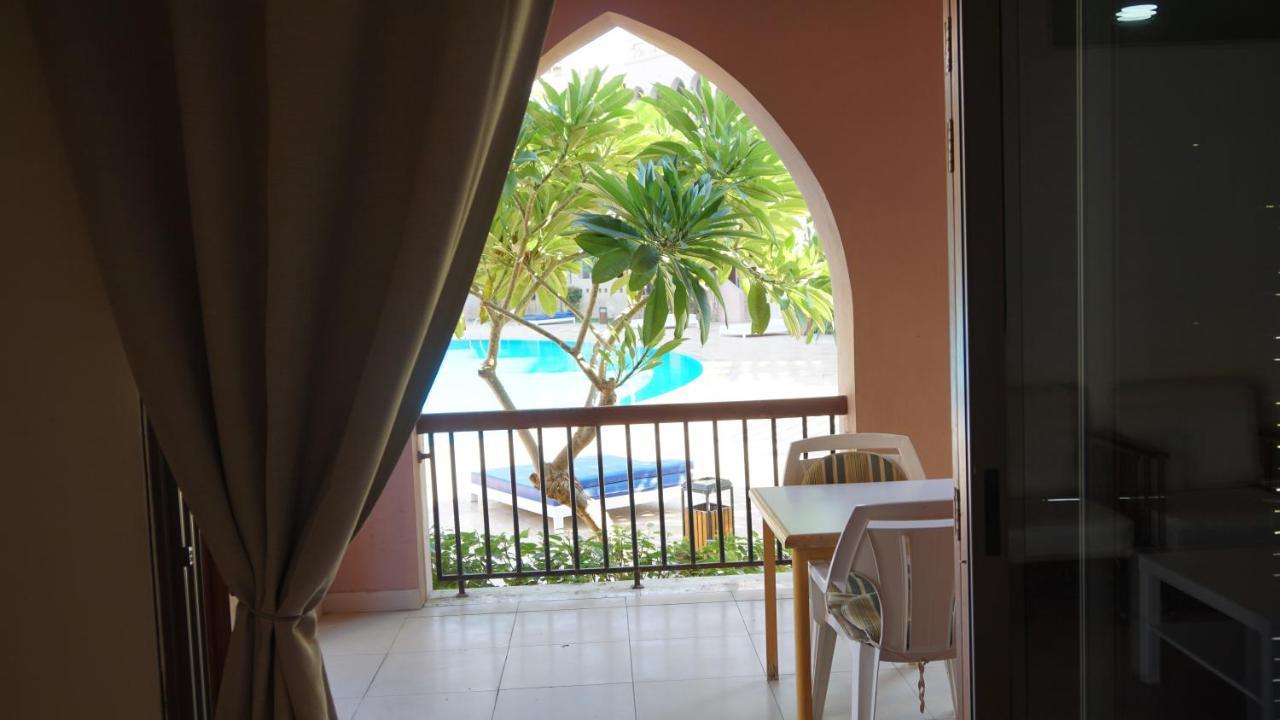 Ground Floor Apartment By Circular Pool In Talabay Aqaba Bagian luar foto